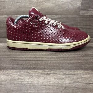 Nike Dunk Low Supreme Red Womens US Size 8.5 EUR 40 316332-661 Sneakers